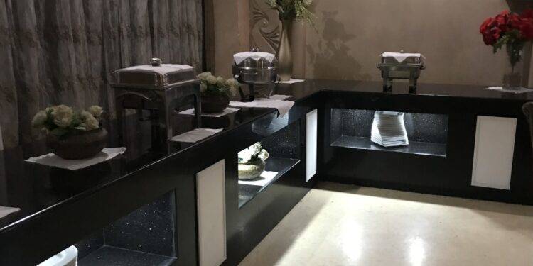 مطعم السرايا