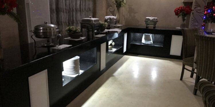 مطعم السرايا