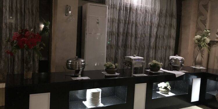 مطعم السرايا